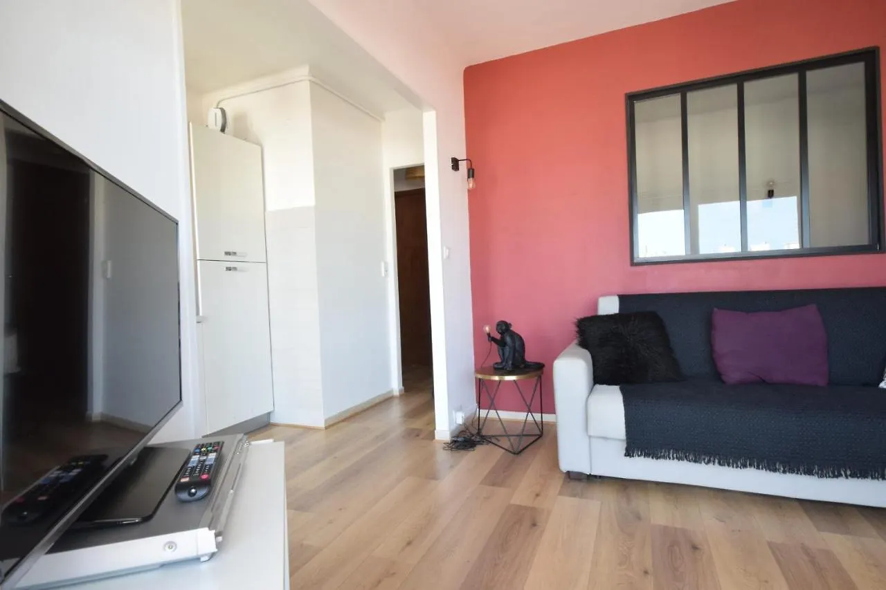 L'Aiglon Appartement Airco In The Town Center For 4 By Sunset 앙티브 프랑스
