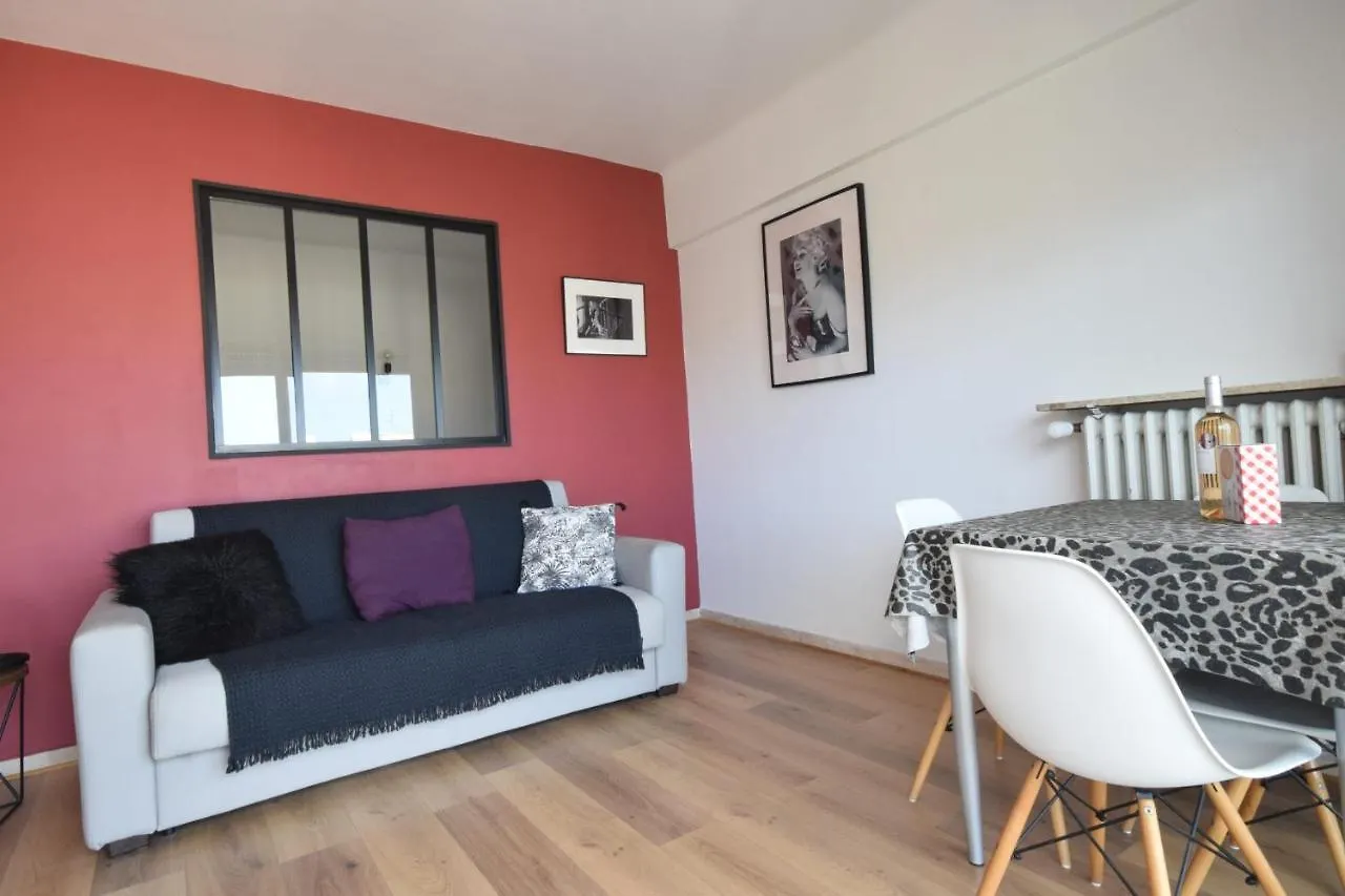 L'Aiglon Appartement Airco In The Town Center For 4 By Sunset 앙티브 아파트