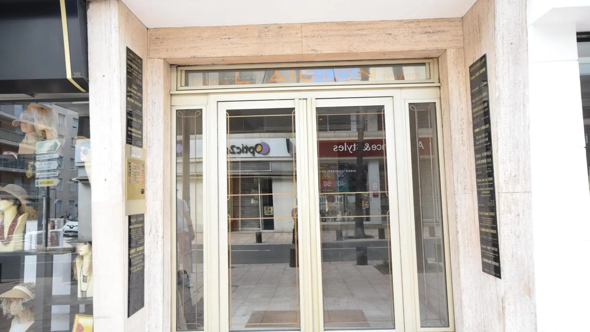 L'Aiglon Appartement Airco In The Town Center For 4 By Sunset 앙티브 아파트
